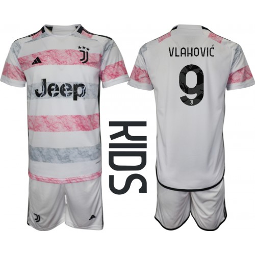 Juventus Dusan Vlahovic #9 Bortedraktsett Barn 2023-24 Kortermet (+ Korte bukser) Juventus Dusan Vlahovic #9 Bortedraktsett Barn 2023-24 Kortermet (+ Korte bukser)